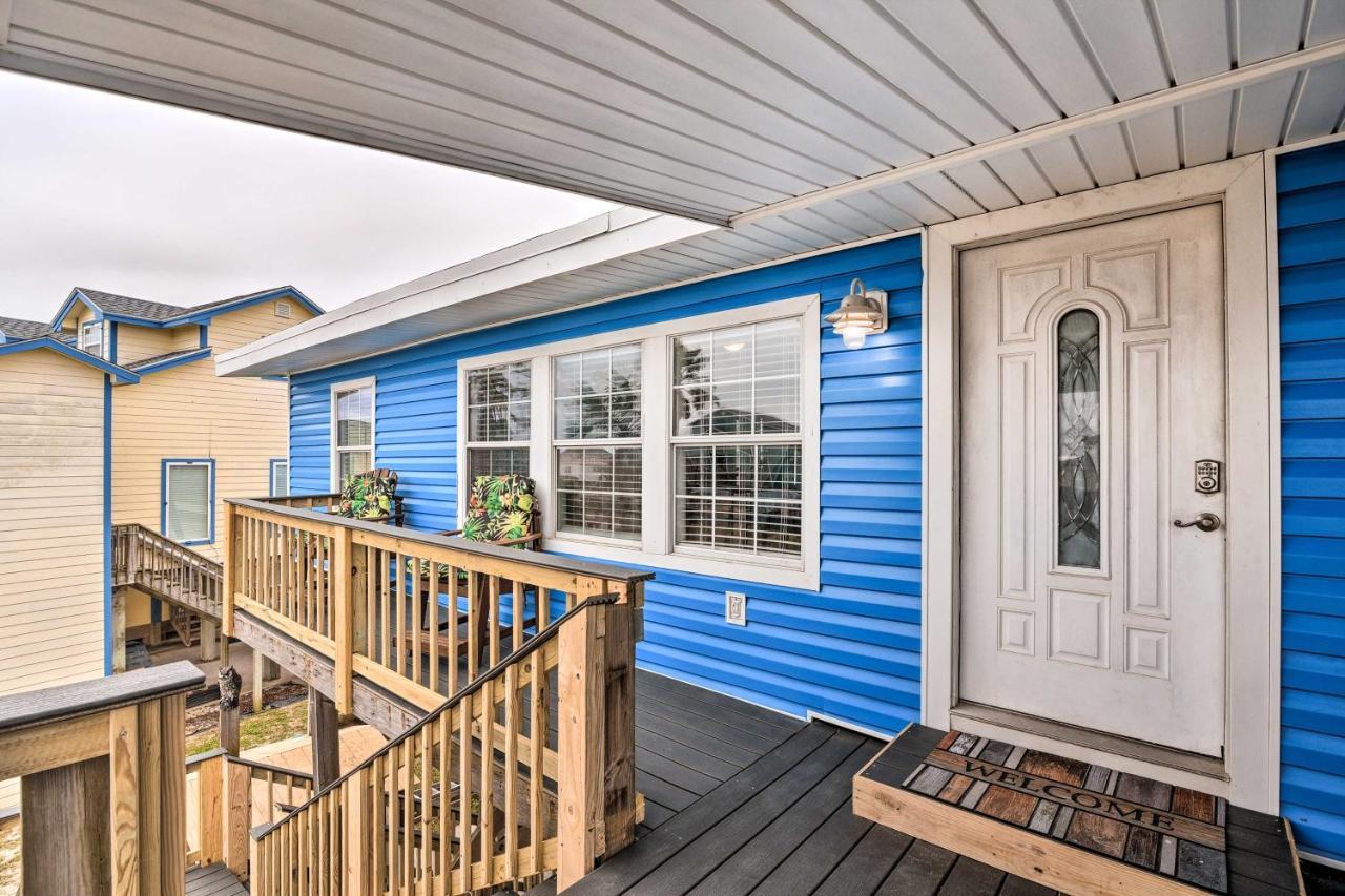 Surfside Beach Gem With Deck - 1 Block To Shore! Freeport Kültér fotó